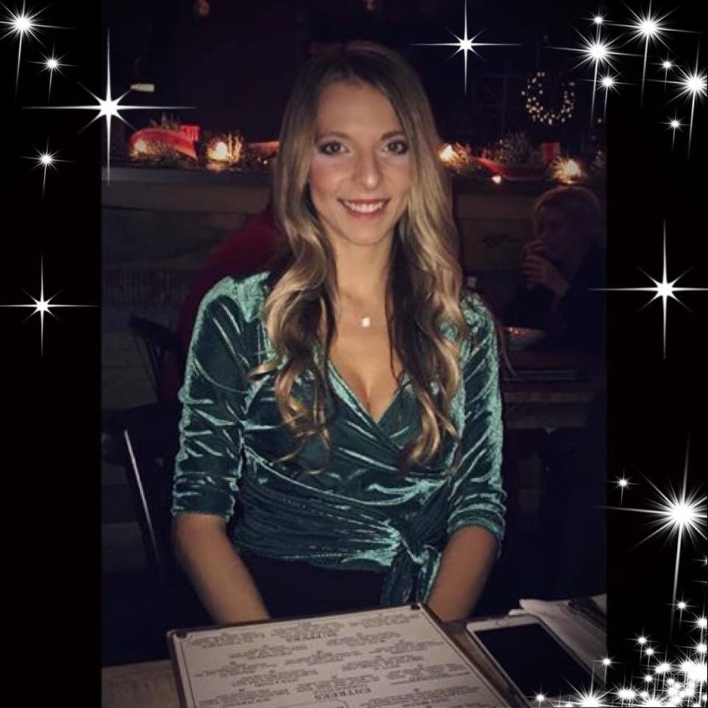 Meet your Posher, Carrie